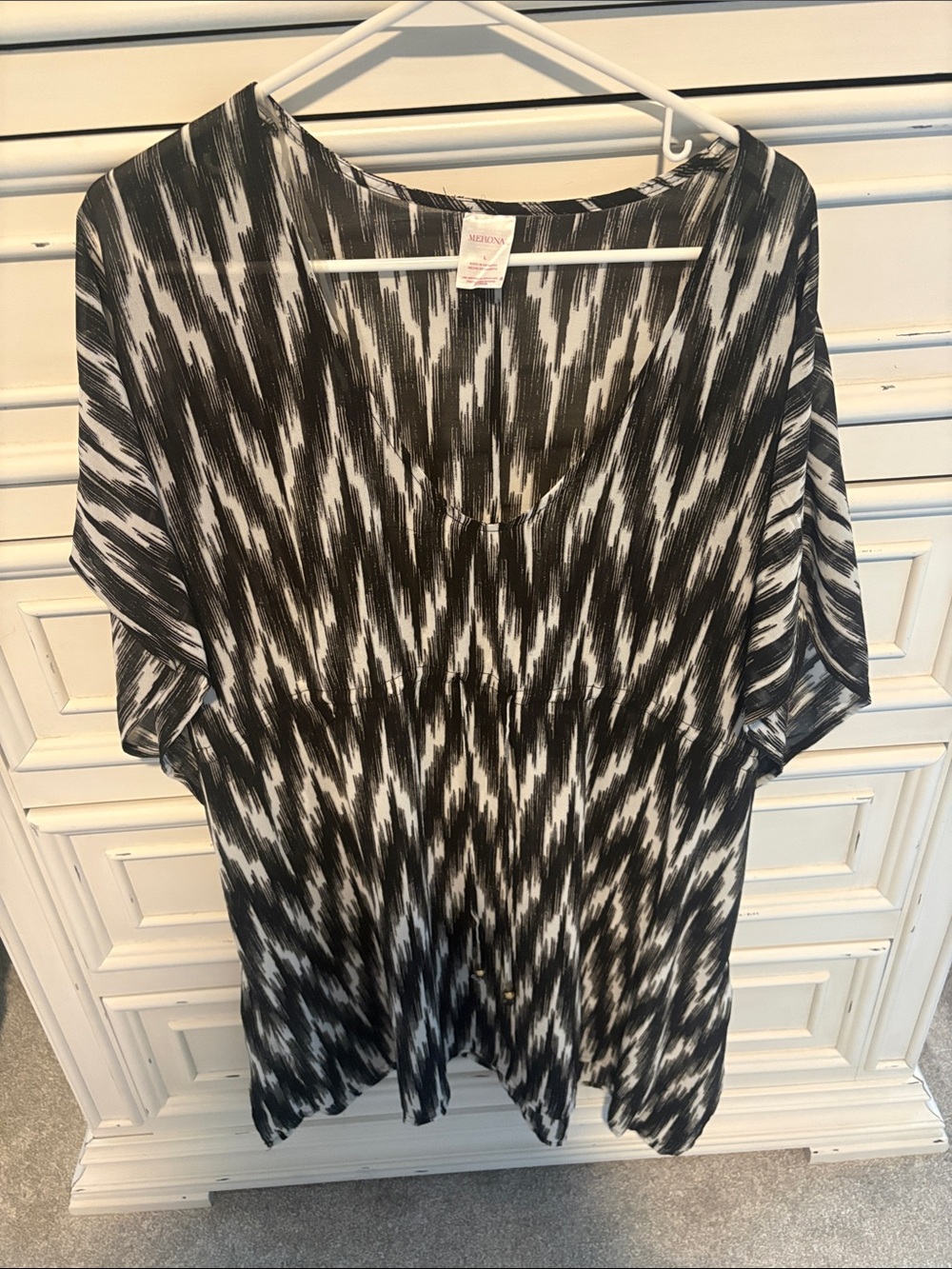 Merona Black & White Ikat-Style V-Neck Swim Coverup